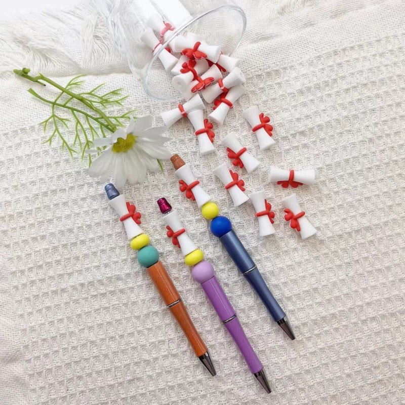 Wholesale 10pcs 3D Graduation Gift Silicone Beads